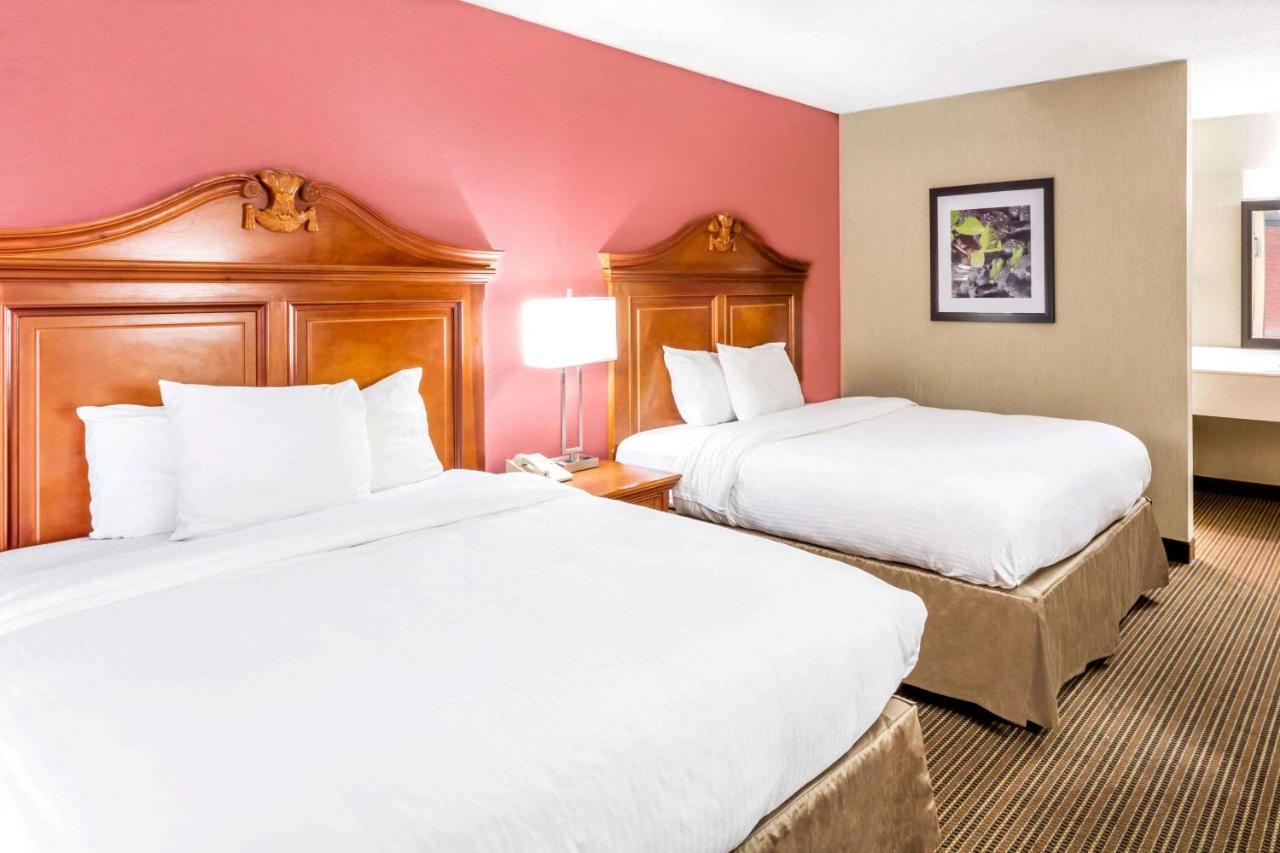 Ramada By Wyndham Salt Lake City North Temple Ngoại thất bức ảnh