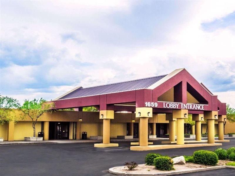 Ramada By Wyndham Salt Lake City North Temple Ngoại thất bức ảnh