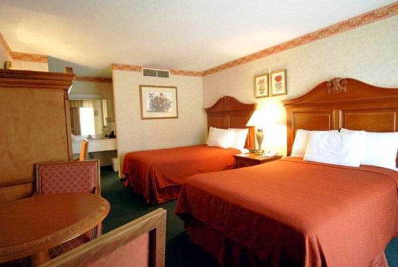 Ramada By Wyndham Salt Lake City North Temple Ngoại thất bức ảnh