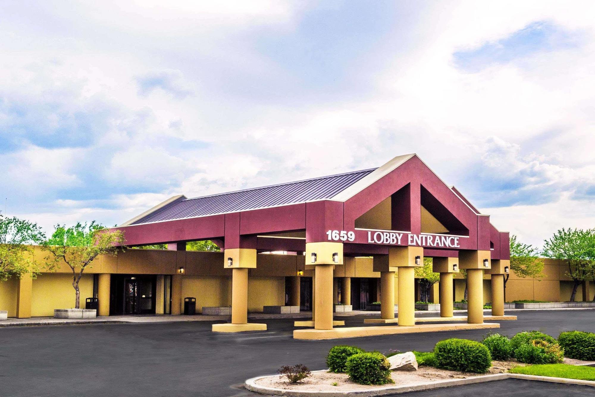 Ramada By Wyndham Salt Lake City North Temple Ngoại thất bức ảnh