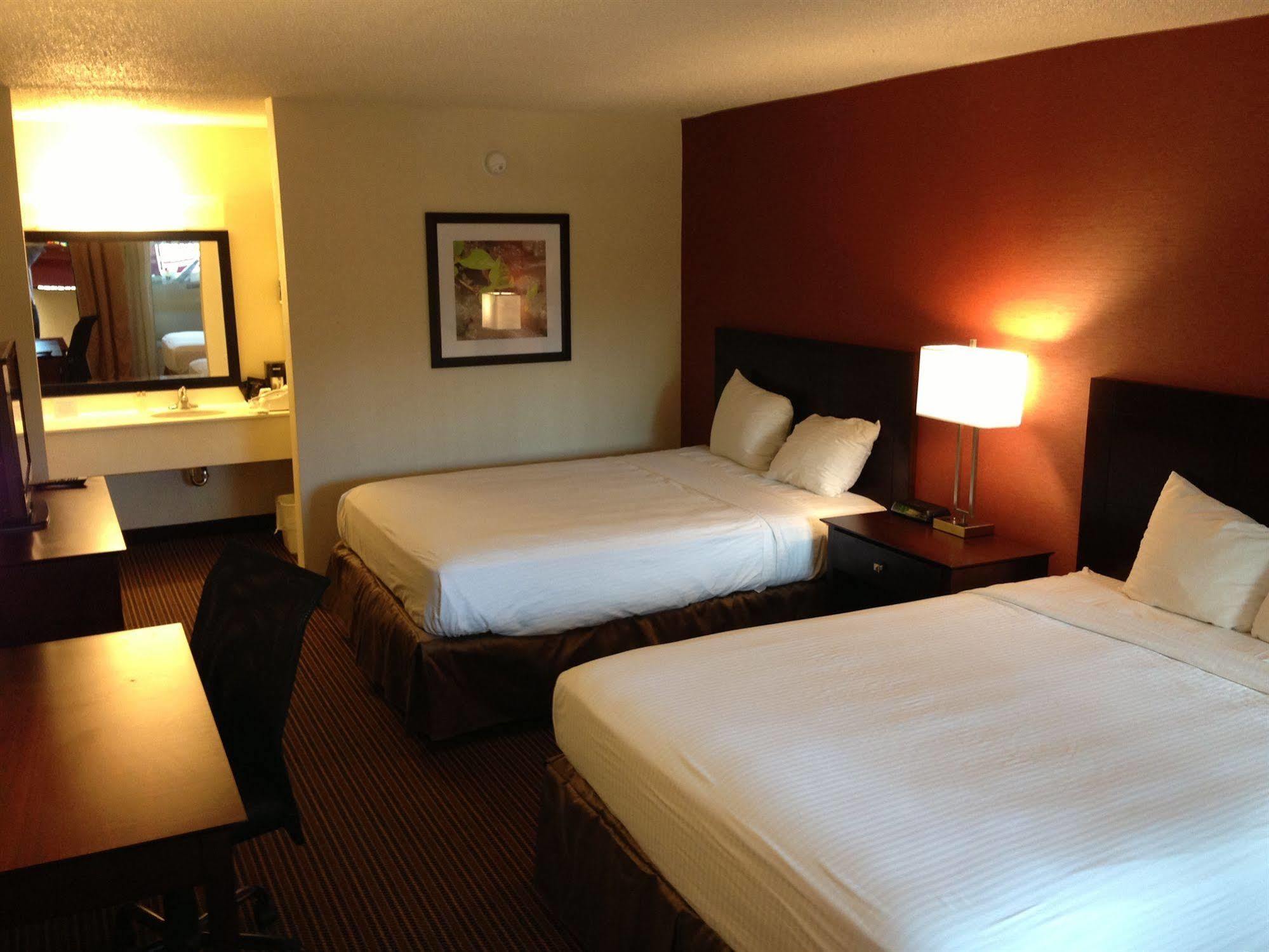Ramada By Wyndham Salt Lake City North Temple Ngoại thất bức ảnh