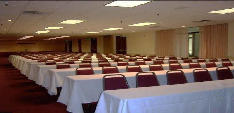 Ramada By Wyndham Salt Lake City North Temple Ngoại thất bức ảnh